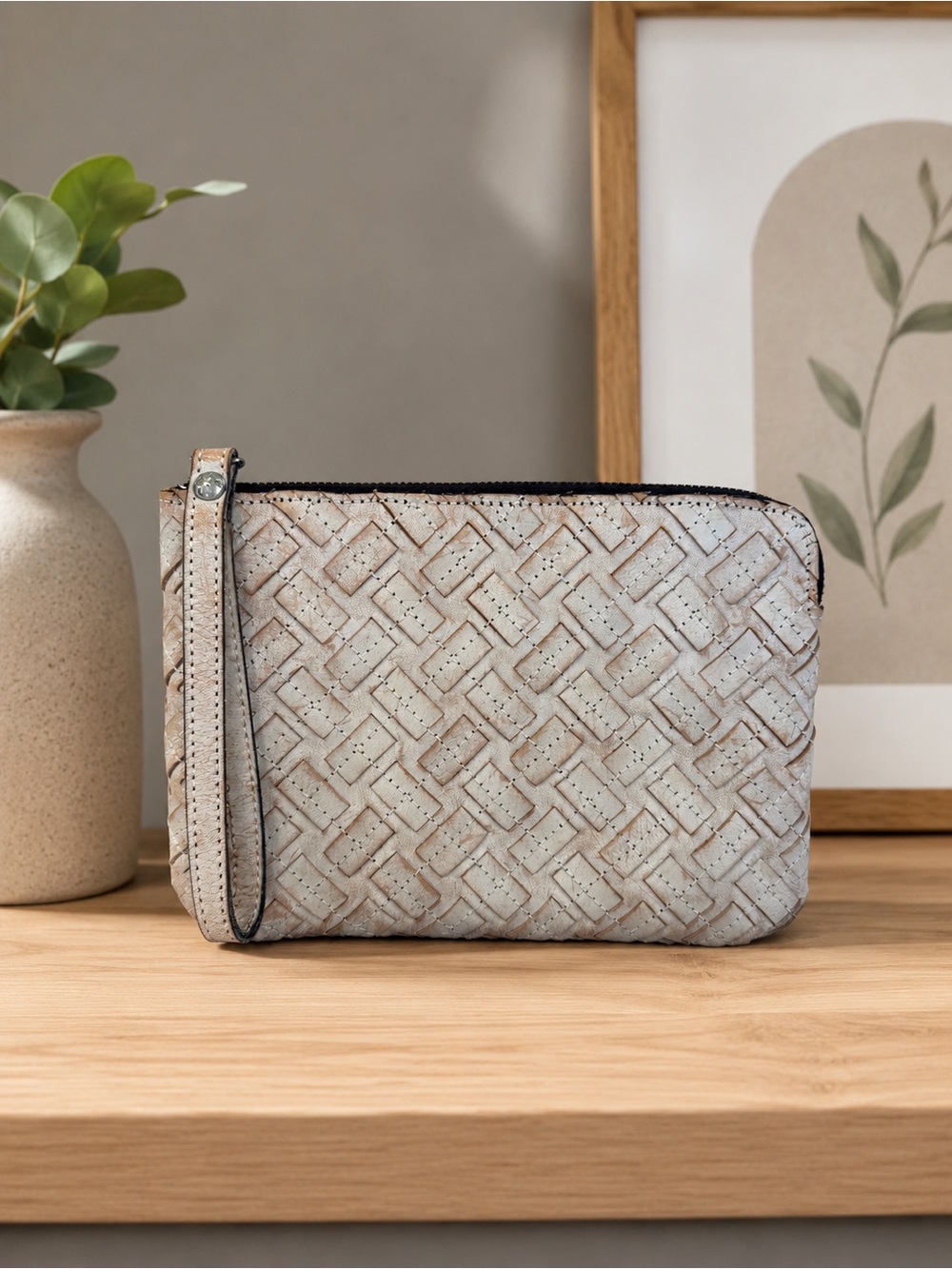 Patricia Nash White Braided Stitch Cassini Wristlet